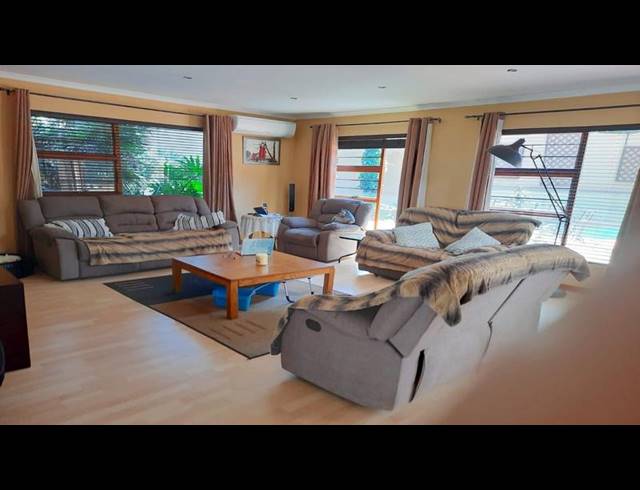 3 BEDROOM HOUSE FOR SALE IN WENDYWOOD